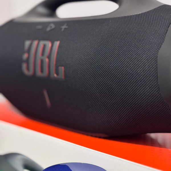 Kit Iphone 17 Pro Max + Boombox 4 